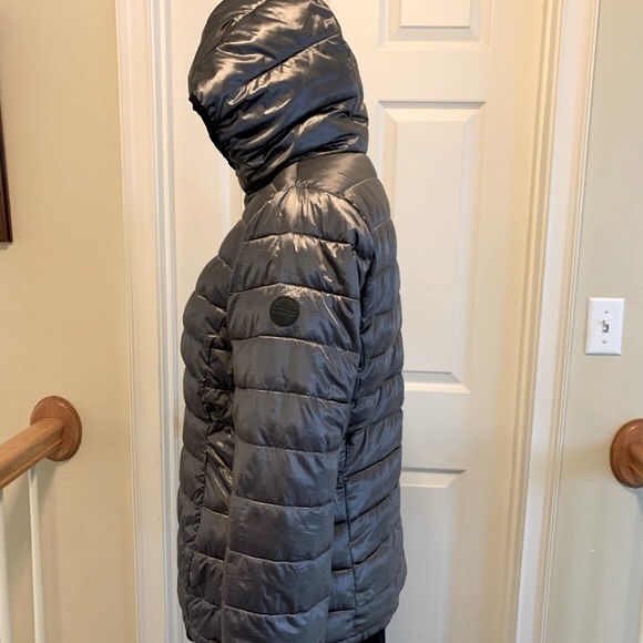 Andrew Marc reversible hooded jacket. Soft black faux fur or shiny gray puffer - Picture 8 of 12